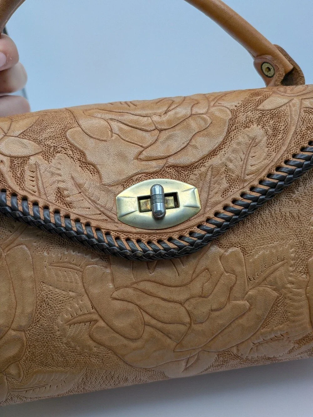 Vintage 70s Hand Tooled Floral Leather Top Handle Bag Purse
